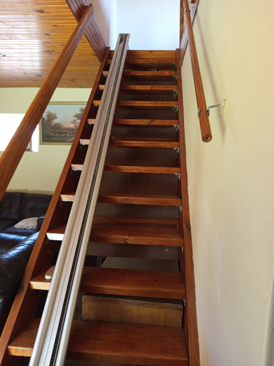 6 Bedroom Property for Sale in Rondebosch East Western Cape